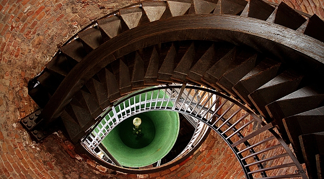 İzmirli fotoğraf sanatçısı Mehmet Yasa&#039;ya İngiltere&#039;den &#039;Yılın Fotoğrafçısı&#039; ödülü…