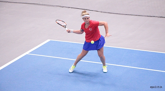 Milliler, Avusturya&#039;yı Devirdi