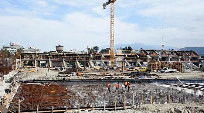 Alsancak Stadı hızla yükseliyor