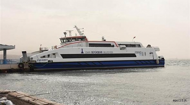 İzmir&#039;de vapur seferleri yeniden başladı