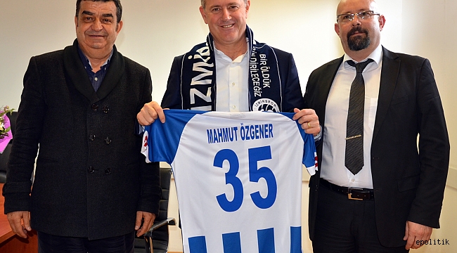 Özgener’e “35” numara destek