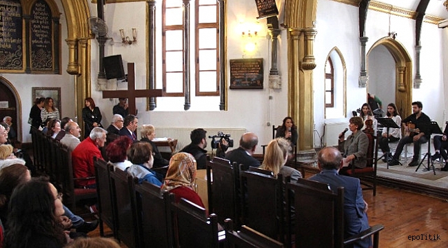 Buca&#039;da Müzikli Kilise Söyleşileri Konuğu Işılay Saygın