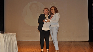 Dikmen,  “Medyada, Türkçe’nin doğru kullanılması çok önemli”