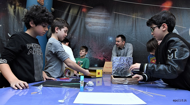 Dost Bilim Evi‘nde öğrenciler deneyle öğreniyor