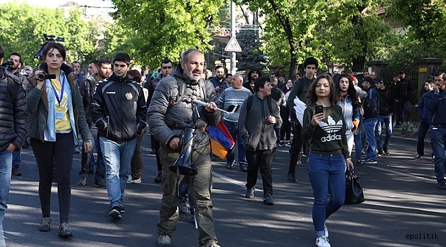 Ermenistan’da Sarkisyan’a karşı protestolar