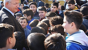 Torbalı'da Festival Tadında Çocuk Şenliği
