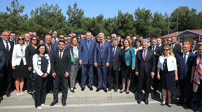 Yazık Oldu Rektör Hoca&#039;nın Bıyıklarına