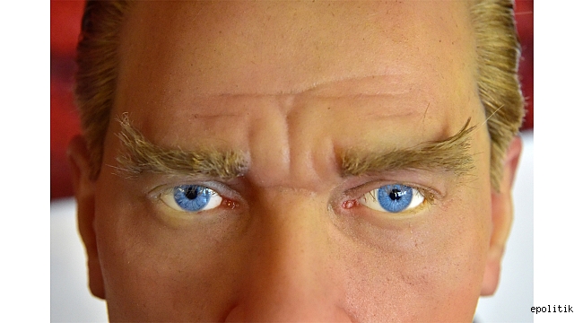 Ata Anı Evi'ndeki Heykel Görenleri Şaşırtıyor