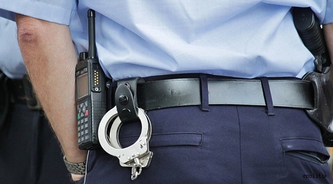 Polis Memuru &quot;Yağma&quot; Suçlamasıyla Tutuklandı