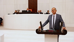 Atila Sertel, iktidara Ozan Arif’in şiiriyle seslendi