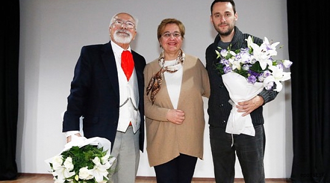 &quot;Demokrasi  Zor  Şey &quot;