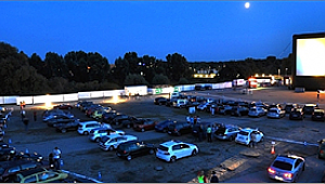 En Uzun Gecede "Arabalı Sinema" Keyfi