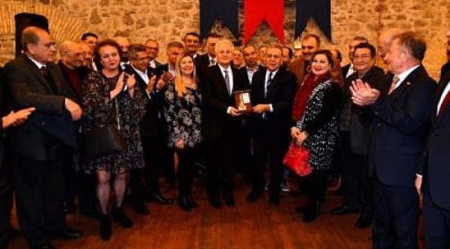 İEKKK&#039;da &quot;Duygusal&quot; Buluşma