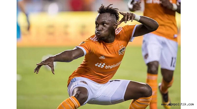 Alberth Elis, Fenerbahçeli Taraftarları Heyecanlandırdı