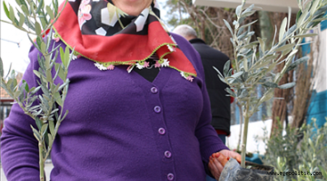 Büyükşehir Destekliyor, İzmir'de Üreticinin Yüzü Gülüyor