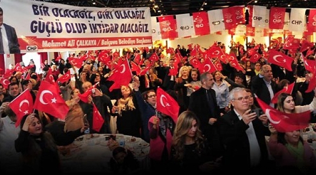CHP Balçova’da Gövde Gösterisi