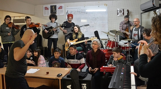 Dünya Müziğinin Usta İsimleri  Bergama'da Buluştu