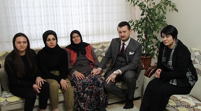 Kılıçdaroğlu’nun Fotoğrafını Gösterdiği Kadından Sitem, “Yazıklar Olsun”