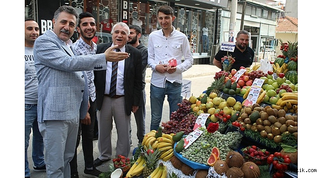 Bayraklı'da Esnaf da "Sandal" Diyor