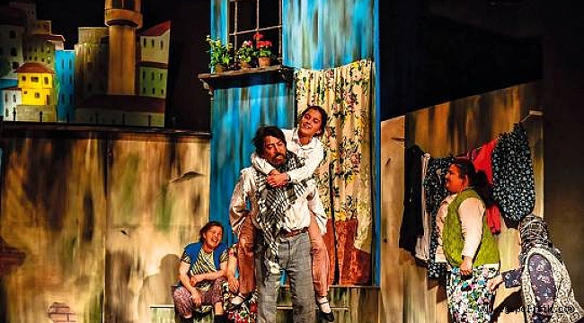 “Hoşgeldin Amerika” Bademler’de Sahnelenecek