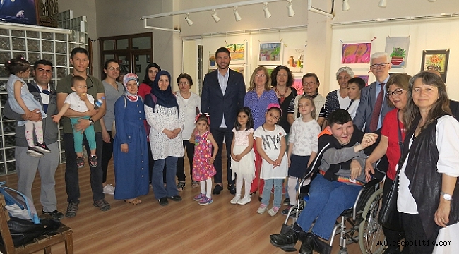 Saklıbahçe Sanatevi Öğrencileri Foça’da Sergi Açtı…