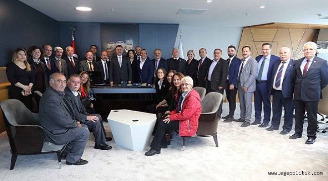 Sandal; Belediye  Kapılarını Halka Açtı, Ziyaretçi Akınına Uğradı