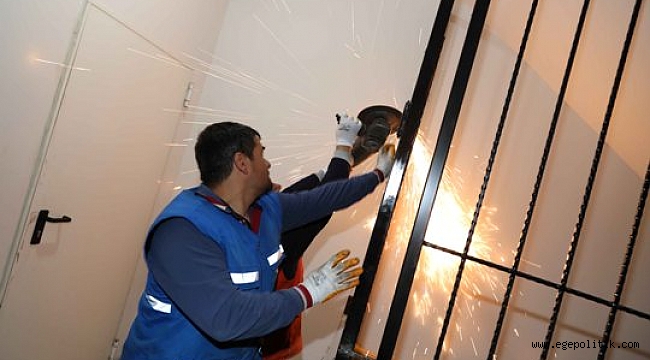 ‘Serdar Sandal’ Belediye'nin Kapılarını Halka Açtı