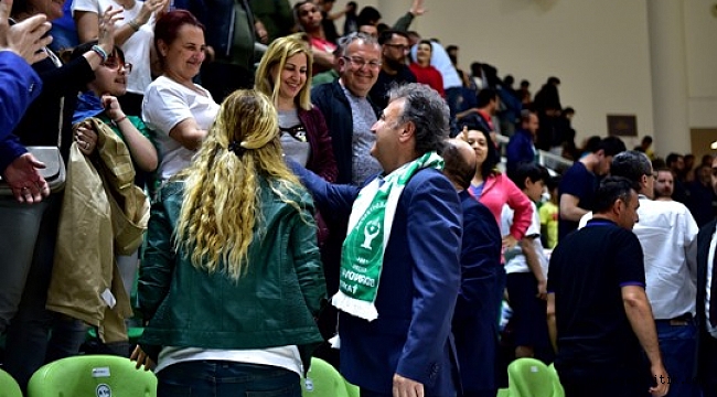 Bornova Aşkına Haydi Salona!