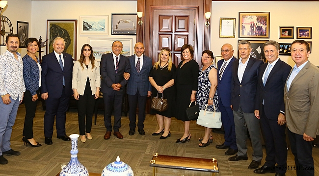 İZSİAD ve Tunç Soyer'den İşbirliği Mesajı