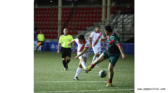 Karşıyakalı 'Masterler' Sahaya İniyor