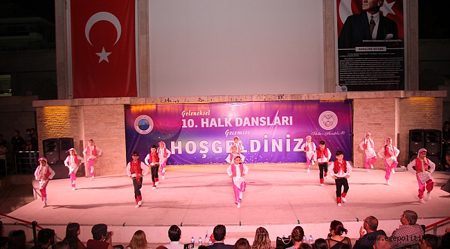 Menderes'te Halk Dansları Coşkusu
