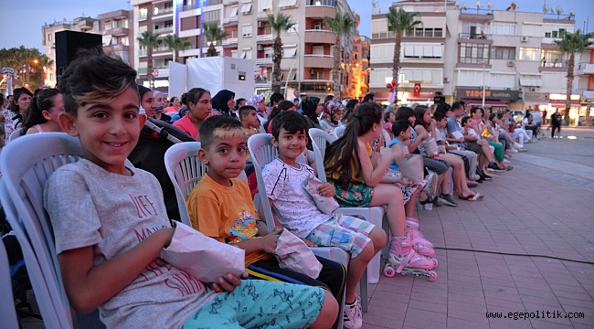 Menemen “Nostaljik Sinema Günleri” Başladı