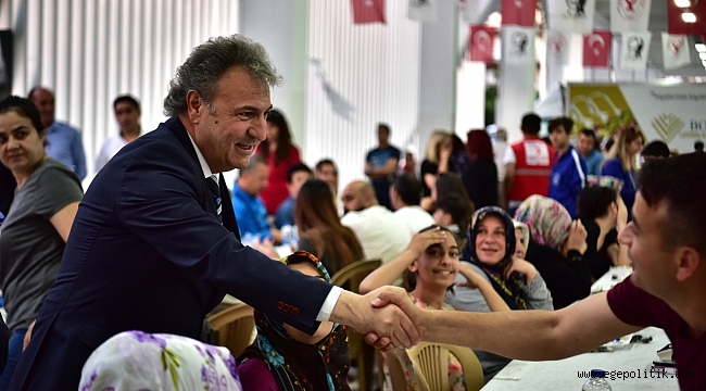 Ramazan'da Dayanışma Bornova'da Hissedildi