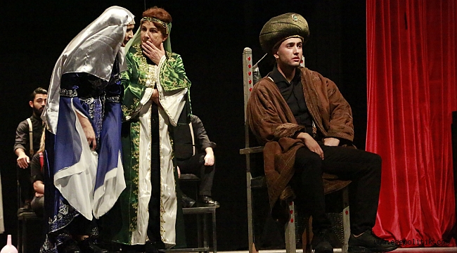 Torbalı'da Müzikli Güldürü