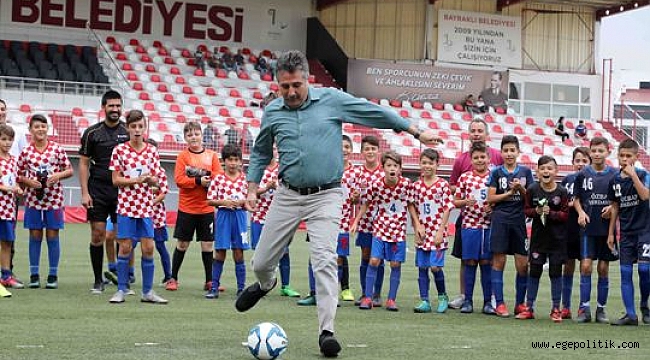 BAYRAKLI’DA GENÇLİK FUTBOL TURNUVASI