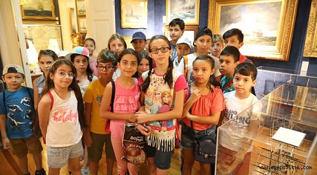 Bayraklılı Çoçuklar Deniz Müzesini Gezdi