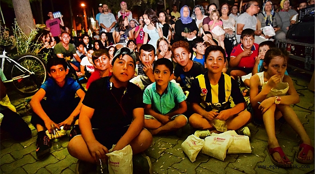 Bornova’da sinema dolu günler başladı