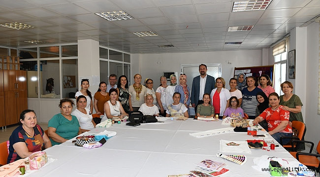 Çiğli’de El Sanatları Kurslarına Büyük İlgi