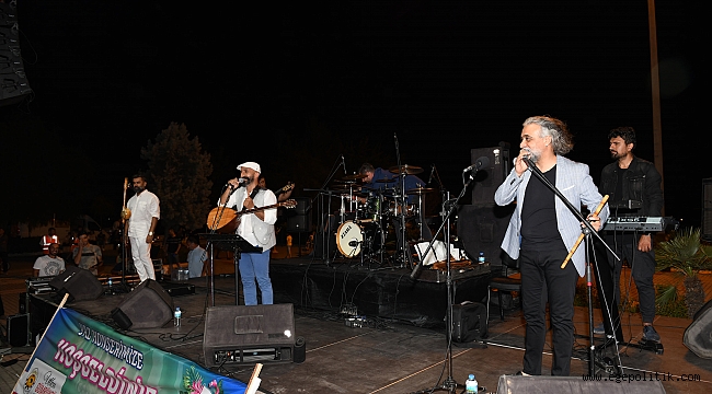 Çiğli&#039;de Grup Mecaz ile  Unutulmaz Gece