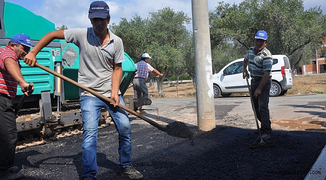 Menderes’in Yollarında Hummalı Çalışma