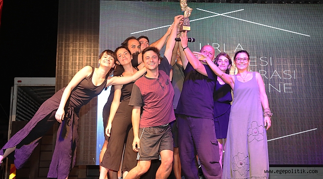 Urla'da 10 bin kişilik ziyafete 16 ödüllü kapanış