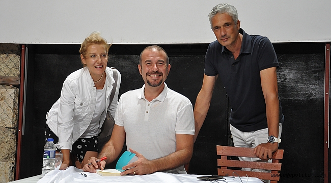 BABACAN PESENKURDU, FOÇA KİTAP GÜNLERİNE KATILDI