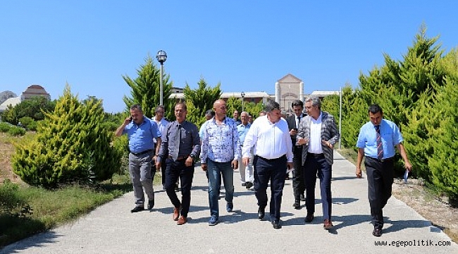 Başkan Ekrem Oran’dan  Çeşme Turizm Fakültesi’ne büyük destek!