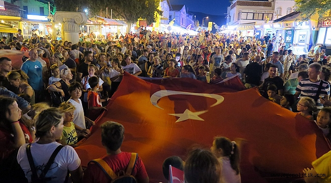 FOÇA, ZAFER BAYRAMINI KUTLADI