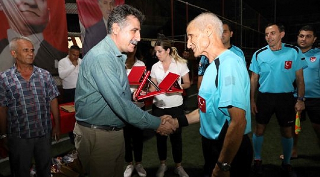 BAYRAKLI GENÇLİK TURNUVASINDA ŞAMPİYON BELLİ OLDU