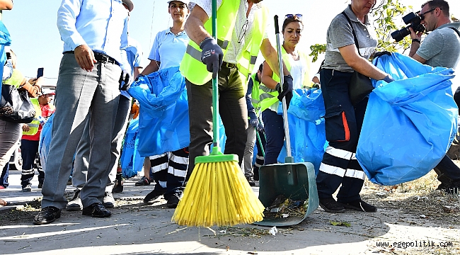 "İzmir bütün dünyanın hayranlık duyduğu kent olacak"