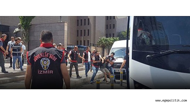 İzmir'deki avukatların kayyum eyleminde 26 avukat gözaltına alındı