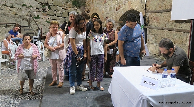 KÜÇÜK PRENS, BEŞKAPILAR’DAN GEÇTİ