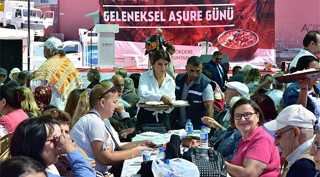 Bornova’da aşure dayanışması