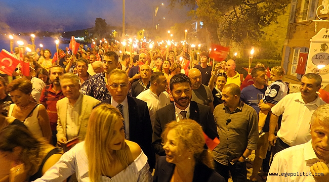 FOÇA’NIN KURTULUŞ GÜNÜNDE BÜYÜK COŞKU